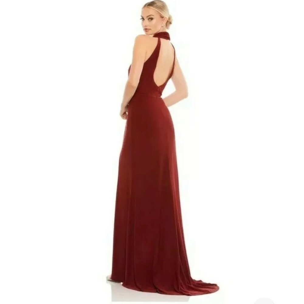 IEENA MAC DUGGAL HIGH NECK JERSEY GOWN W/TEARDROP CUTOUT BACK BURGANDY SIZE 1O